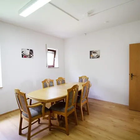 Work & In * Niederstotzingen